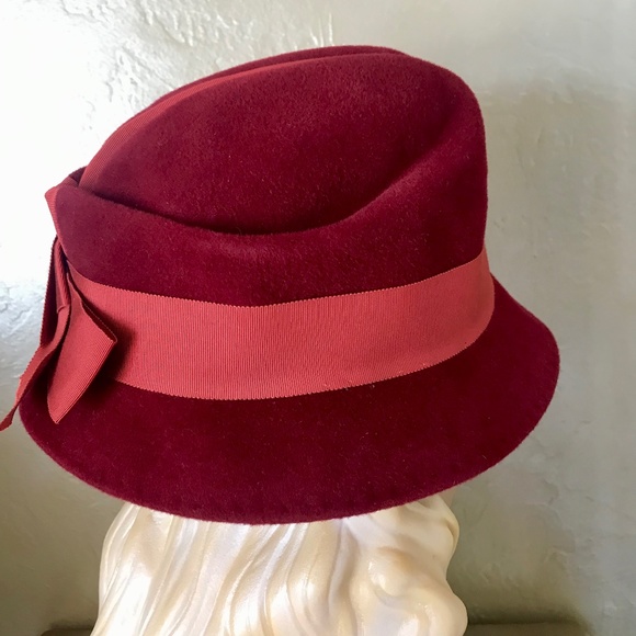 EXQUISITE DESIGNER LILLY DACHE/DACHETTES VINTAGE CLARET RED FELT/GROSGRAIN HAT main image 4